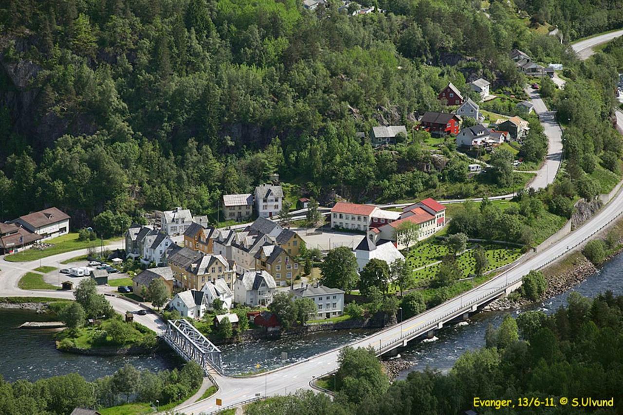 Rongahuset Bnb Evanger Buitenkant foto